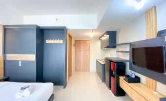 Comfy Studio at Gateway Park LRT City Bekasi Apartment