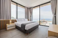 Middle Beach Hotel Hotels in Sahel Aalma
