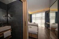 Çorlu Dem Hotel Hotel di Cemaliye Mahallesi