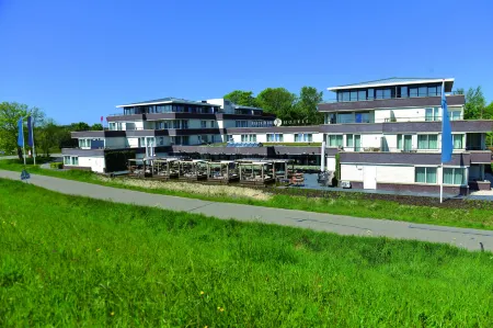 Fletcher Wellness-Hotel Kamperduinen Отели в г. Kamperland