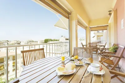 Hotel Carlos V Hotels near Alhambra