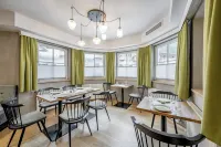 Arlen Lodge Hotel - breakfast