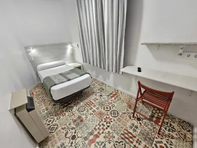Casa de Huéspedes Almansa Hotels in Madrid