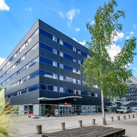 Ibis Zurich City West Отели рядом с достопримечательностью «Гевербешуле»