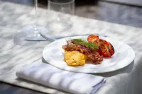 Relais San Vigilio Al Castello - petit déjeuner