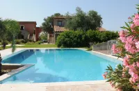 Agriturismo le Ginestre - Swimmingpools