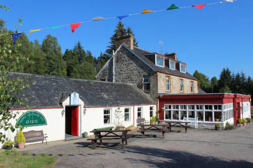 Invershin Hotel Bunkhouse & Bar Hotels in Lairg