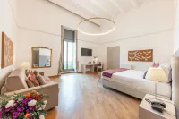 Palazzo Indelli Hotels in Area Produttiva