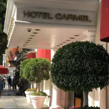 Hotel Carmel Santa Monica Отели рядом с достопримечательностью «Mt. Olive Lutheran Church»