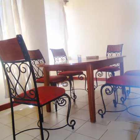 Private Home 4 Bedrooms 4.5 Bathrooms