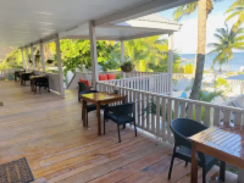 La Isla Resort Hotels in Caye Caulker