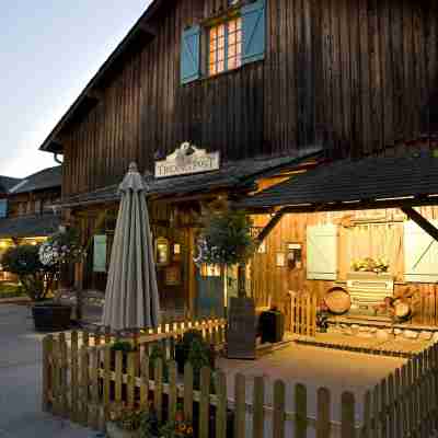 Disney Davy Crockett Ranch Hotel Exterior