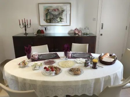 Avgi's Home Отели рядом с достопримечательностью «Городской зоопарк»