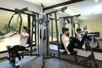 Zeytinada Hotel - ที่มีฟิตเนส