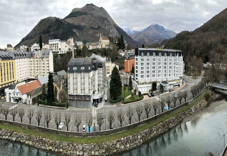 hotel overview picture