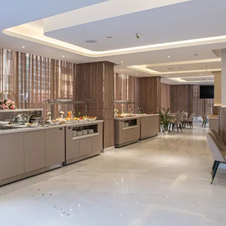 Corp Executive Hotel Doha Suites