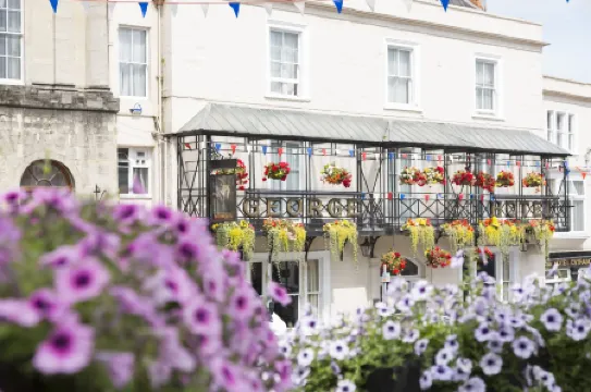 George Hotel & Granary