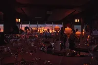 Vilnius Park Plaza Hotel, Restaurant & Terrace, Panorama Bar, Conference & Banquet Center - С баром