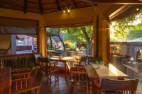 Africlassic River Lodge- Rivonia - Pensionat