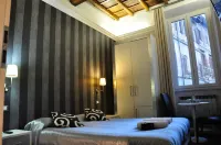 Navona Nice Room - Bed & Breakfasts