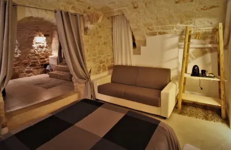 Albergo Diffuso Dimora Rossi B&B Отели в г. Casamassima