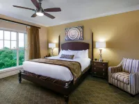 Holiday Inn Club Vacations South Beach Resort by IHG Hotels near Warbird Park