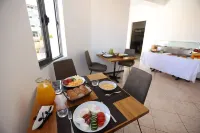 Bliss Hotel - Breakfast