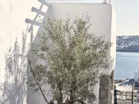 Mykonos No5 Luxury Suites & Villas Отели рядом с достопримечательностью «Пляж Орнос»
