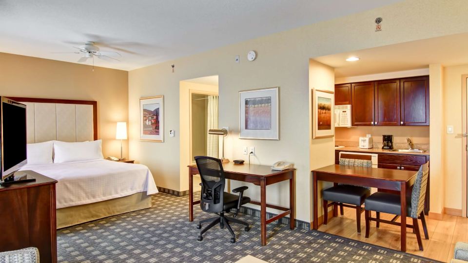 Homewood Suites by Hilton Toronto-Mississauga