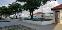 Sunrise Villa on the Beach Hotels in Spanish Town