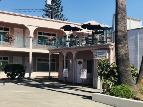 Sea Shore Motel Hotels near California Heritage Museum