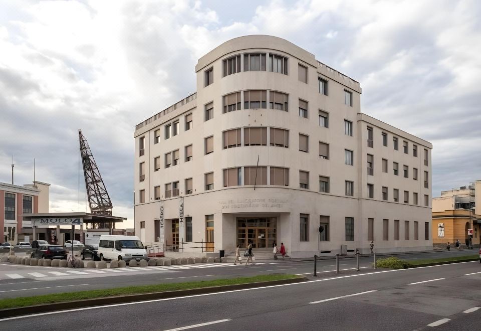 hotel overview picture