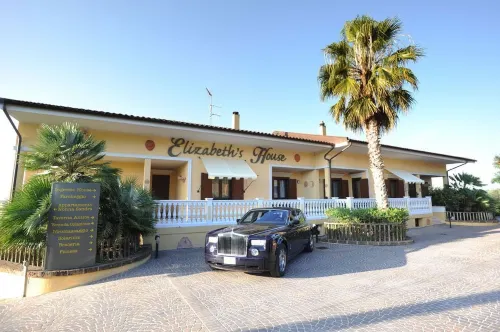 B&B Elizabeth's House Hotels in Città Sant'Angelo