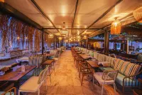 Kiraz Beach Otel Hotel di Belkis Koyu