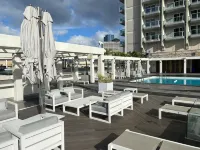 LSI Resorts at Ala Moana - Rooftop Pools