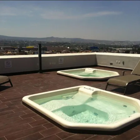 Holiday Inn Express & Suites QUERETARO by IHG