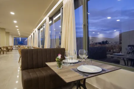 V Hotel Delphi Отели в г. Дельфы