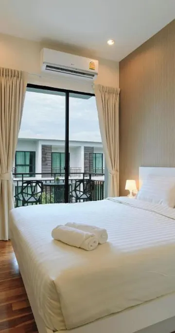 ห้องสตูดิโอพร้อมวิวสระว่ายน้ำ