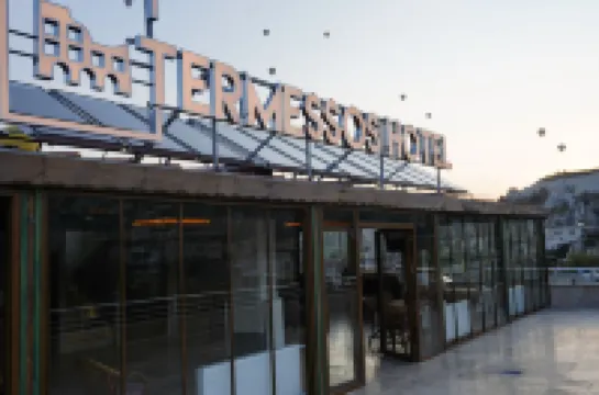 特梅索斯酒店 鄰近格雷梅羅馬城堡的酒店