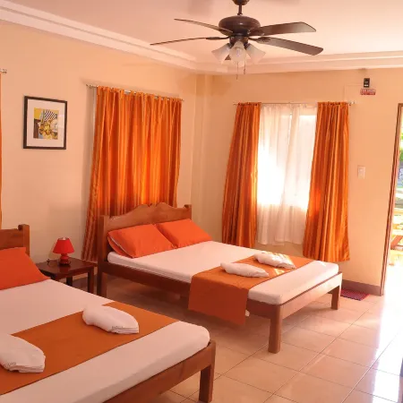 Slam's Garden Dive Resort