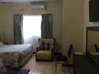 Roysam Lodge - 2 ดาว