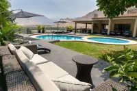 Empedrada Ranch & Lodge - Hotel Asociado Casa Andina - Pools