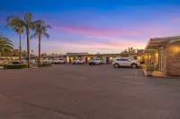 Plainsman Motel - Bãi đậu xe