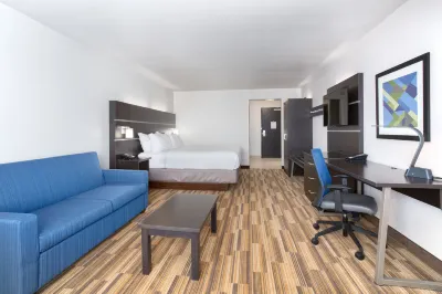 Holiday Inn Express & Suites LINCOLN I - 80 by IHG Hotel a 