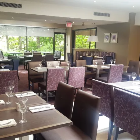 Holiday Inn Toronto International Airport by IHG
