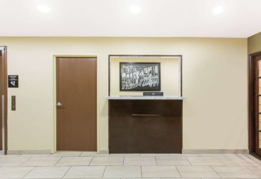 4. 슈퍼 8 바이 ..