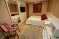 Pousada Caminho Dos Plátanos Hotels in Bairro Lago Negro