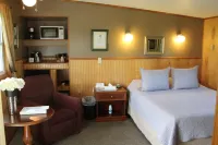 All Seasons Inn Hotels in Oswego