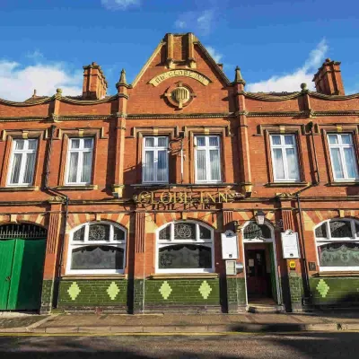 Globe Inn Hotels near The Haunting