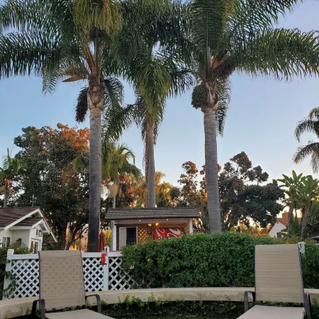 Marina Beach Motel